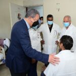 Leonel visita hospital Salvador B. Gautier y confirma el abandono en el que Abinader tiene los centros de salud