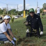 Digecac y Cemadoja reforestan tramo de la carretera Mella