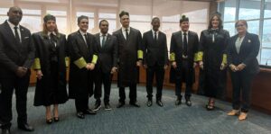 Comisión de alguaciles participa en acto aniversario TSE