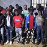 Ejército detiene camioneta con 26 haitianos indocumentados durante operativo en Constanza