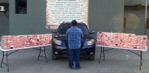 Ejército ocupa 60 mil cigarrillos ocultos en una jeepeta en Montecristi