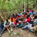 Interceptan grupo de 30 haitianos indocumentados en zona montañosa de Guayubín