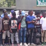 Ejército intercepta camioneta con 19 haitianos en condición migratoria irregular en Guayubín