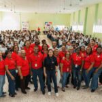 Alcaldesa DN orienta estudiantes Colegio Salesiano María Auxiliadora sobre cuidado medio ambiente 