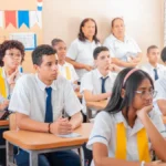 Anuncian el Gobierno ofrecerá servicios médicos gratuitos en las escuelas