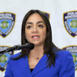 Ministra Faride Raful ordena suspensión de coronel tras agresión a joven en Santo Domingo Este