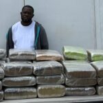 Ejército detiene hombre con 35 pacas de presunta marihuana ocultas en camión en San Juan de la Maguana