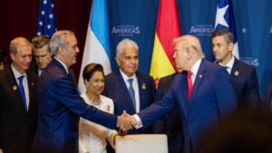 Abinader afirma trató con Trump la crisis haitiana como estrategia contra crimen organizado