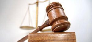 Condena de 10 años contra hombre que estafó a otro en Monte Plata