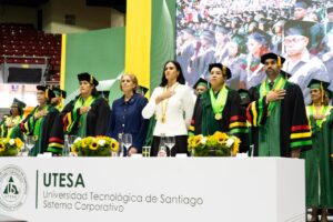 De 783 nuevos profesionales de la 104.ª Graduación de UTESA 68% son mujeres y 32% hombres