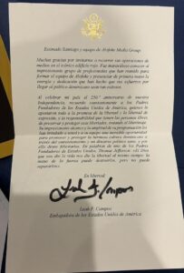 Embajadora EE. UU. envía carta a Santiago Matías tras visita al edificio rojo