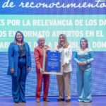 Reconocen a la DNCD por transparencia y libre acceso a la información pública