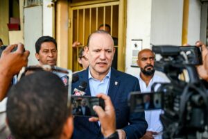 Alcalde Ulises Rodríguez respalda diálogo nacional ante impacto de crisis internacional