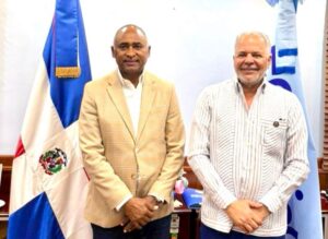 Senador Julito Fulcar anuncia inicio de construcción de la presa La Gina en mayo