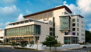 Ministerio Público solicita prisión preventiva contra dos hombres que mataron a otro durante atraco en Puerto Plata