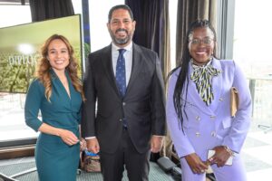 Cónsul Gómez Peña participa en foro estratégico “PUENTE MADRID–BARCELONA”