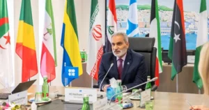 Emiratos Árabes Unidos anuncia salida desde el viernes de OPEP