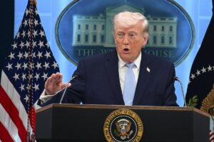 Amenazas «a la orden del día», Trump dice borrará de faz de la Tierra a Irán si ataca EU
