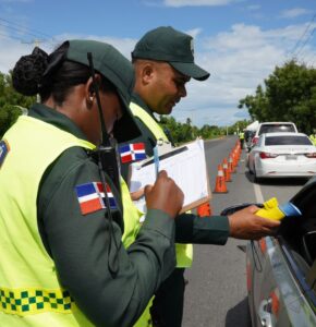 DIGESETT reporta 54 conductores positivos al alcohol y 11 detenidos en operativos del fin de semana