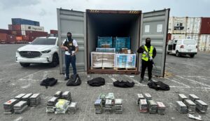DNCD incauta en Caucedo 120 paquetes de Cocaína camuflados en equipos médicos