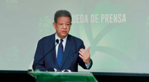 Leonel Fernández denuncia falta de apoyo del Gobierno al sector agrícola
