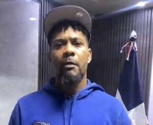 Se entrega en el Palacio de la Policía Nacional hombre acusado de homicidio en Boca Chica