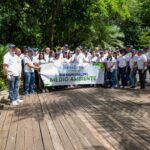 Vicepresidente de Seaboard y sus colaboradores realizan visita al Parque Ecológico Las Lagunas