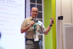 Claudio Caamaño afirma inversión en agricultura es clave para desarrollo económico del país
