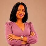 En tiempos de grandes desafíos para la educación, una autora dominicana invita a volver a lo esencial