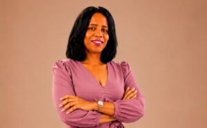 En tiempos de grandes desafíos para la educación, una autora dominicana invita a volver a lo esencial