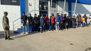 Ejército detiene a 38 haitianos indocumentados en operativos apoyados con drones en Dajabón y Santiago Rodrígue