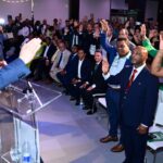 Leonel: “Por cada uno que puedan sonsacar, vienen mil más a la Fuerza del Pueblo”