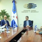 Leonel Fernández recibió el miércoles a la presidenta del Parlamento Centroamericano, Carla Gutiérrez