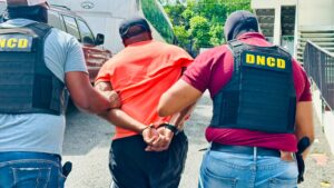 Atrapan a “El Francés” buscado por decomiso de 10 paquetes de cocaína en Boca Chica