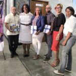 Autora dominicana Dhariana Mateo presenta “Historias de Pizarra”, una invitación a volver a la esencia de educar
