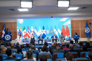 Presidente del Senado de RD destaca importancia estabilidad macroeconómica y la integración financiera regional
