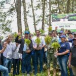 Senado realiza reforestación en la cuenca del río Nizao y establece segundo bosque institucional