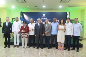 Fundación Juan Bosch reconoce a Anulfo Reyes, Ligia Amada Melo y Rafael Fernández Domínguez por su legado al país