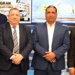 Coopnama celebró el día del Maestro con la entrega de dos apartamentos y dos vehículos a sus asociados