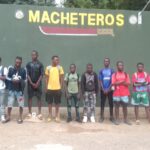 Ejército detiene a 14 indocumentados tras accidente de vehículo vinculado al tráfico de migrantes en Valverde
