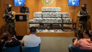 DNCD incauta 237 paqueters de Cocaína y arresta a tres personas en Santo Domingo