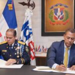 Policía Nacional e INDOTEL firman acuerdo para modernizar registro y control de los detenidos
