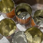 En operativos de inspección agentes de la DNCD incautan en el AILA ocho paquetes y latas llenas de marihuana