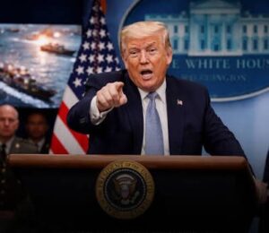 En un anuncio temerario, Trump advierte que EU golpeará fuerte a Teherán esta noche