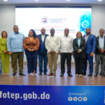 Dirigentes de la CNTD participan en conferencia sobre inteligencia artificial