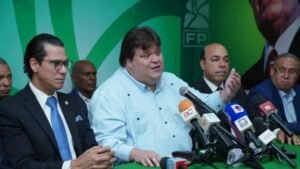 Raúl Martínez pide a Ética investigar caso de Bienes Nacionales