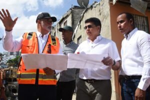 Fellito Suberví garantiza conclusión de la cañada Marañón en Santo Domingo Norte