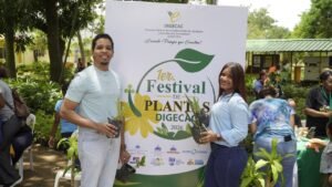 DIGECAC inaugura Primer Festival de Plantas con la entrega gratuita de más de 10,000 unidades