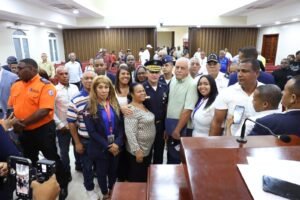 Director general de la Policía Nacional fortalece proximidad con líderes comunitarios de Los Alcarrizos