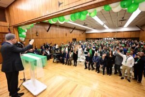 Leonel defiende voto de los dominicanos en el exterior y rechaza “total y radicalmente” su eliminación